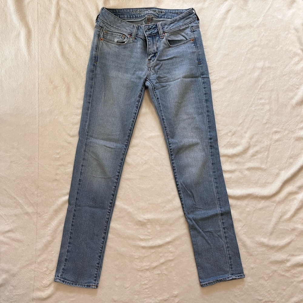 American Eagle straight jeans. Size 2.